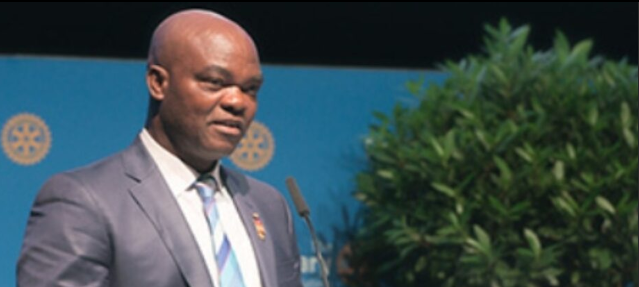 Olayinka Hakeem Babalola Presidente del Rotary International 2026/2027